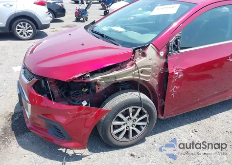 2020 Chevrolet Sonic Fwd Lt из США, поврежденный, VIN 1G1JD5SB0L4142455